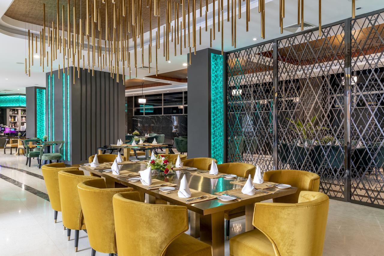 Grand Mercure Yangon Golden Empire Exterior foto