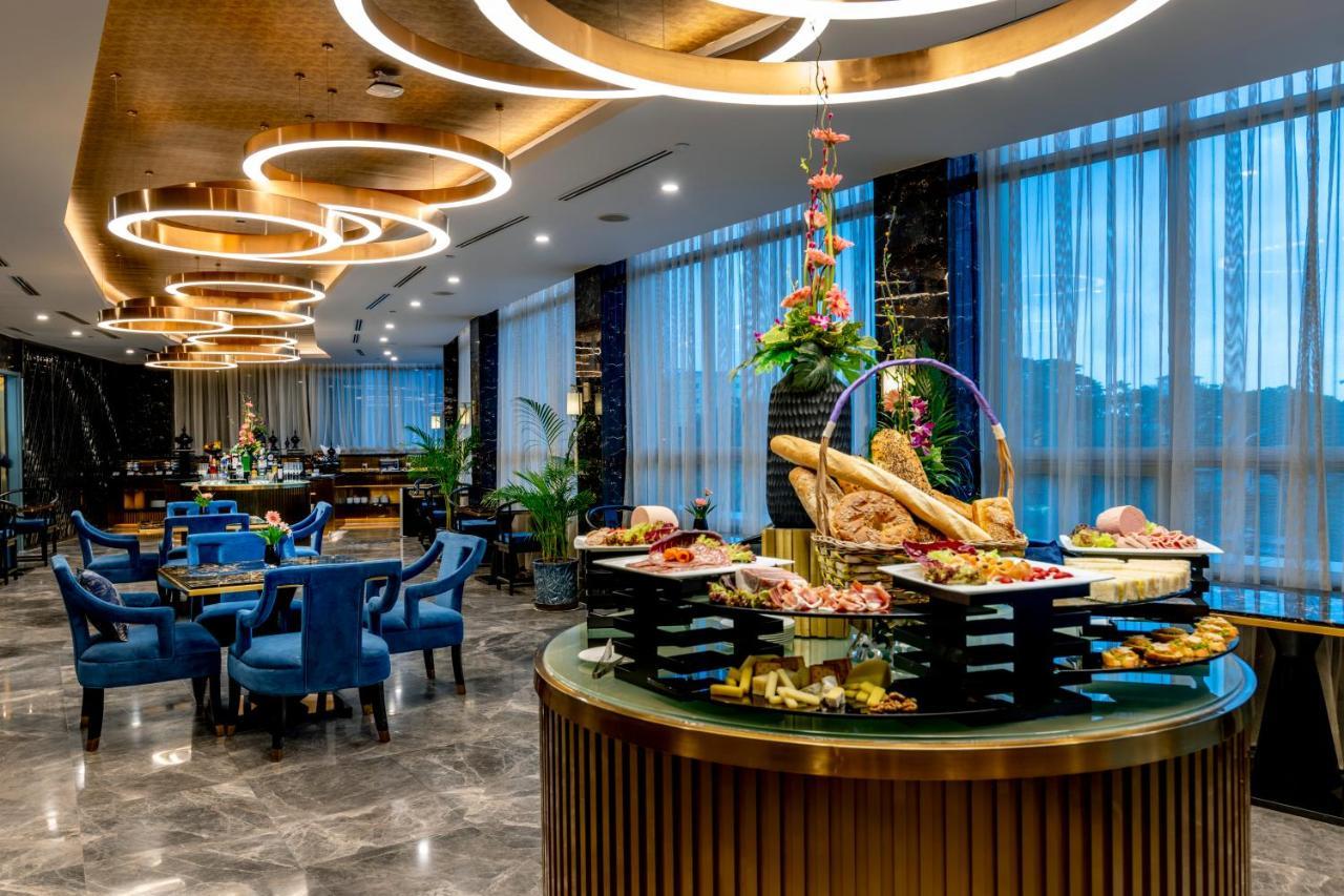 Grand Mercure Yangon Golden Empire Exterior foto