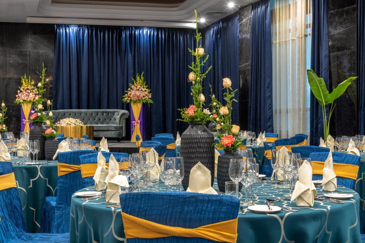 Grand Mercure Yangon Golden Empire Exterior foto